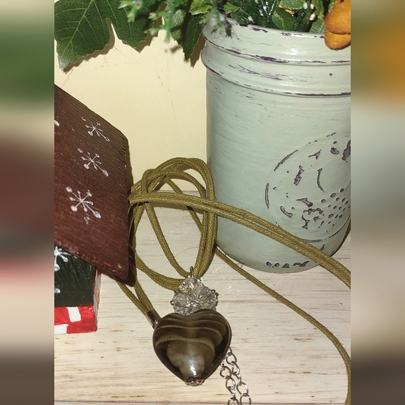 Murano Glass Heart Pendant - Picture 14 of 17